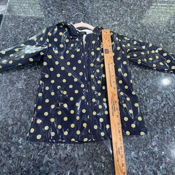 DKNY Toddler Girls 2T Navy Yellow Daisy Print Hooded Raincoat Jacket - Picture 8 of 12